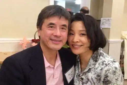 亲生女儿哈佛毕业陈冲发文感慨,网友却不买账你领养的双胞胎呢