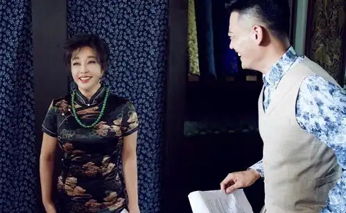 65岁刘晓庆出演少女,与男搭档27岁年龄差,剧照曝光遭吐槽