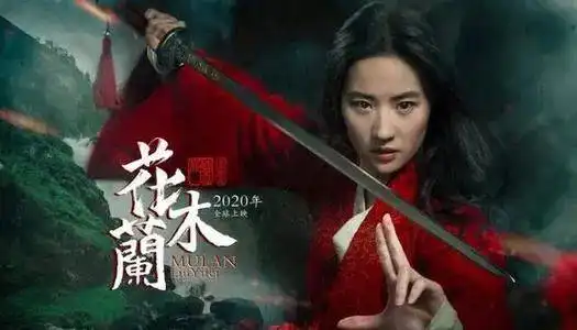 她们也开始缠缠绵绵,抱团取暖了
