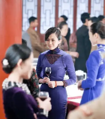 她是张学良的第二任妻子,惨遭离婚后终身未嫁,一生无儿无女