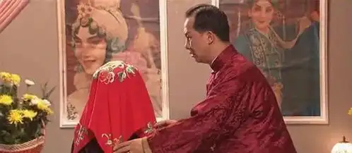 竟与照片结婚这位京城富家女,讲透了女性的压抑和疯狂