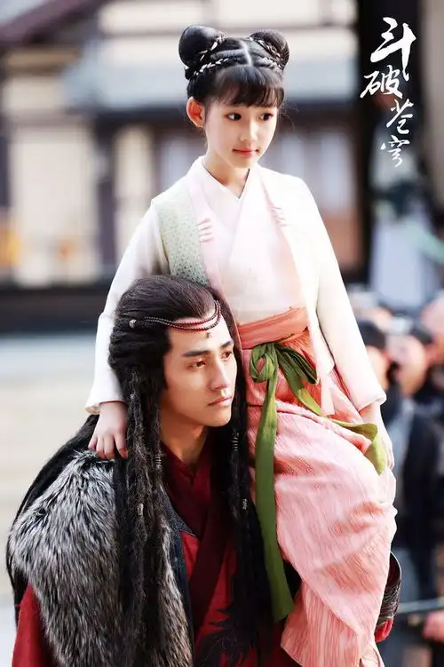 电视剧斗破苍穹小熏儿扮演者张馨儿受关注