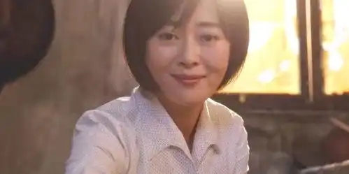 乔家的儿女中的妈妈团认出了刘琳,认出了杨雪,没认出涓子
