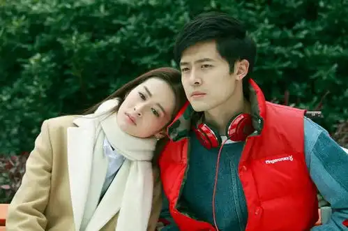 付辛博晒女儿长睫毛照片,却被网友说利用孩子炒作
