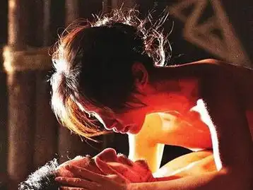 盘点勇拍激情戏的大龄女星