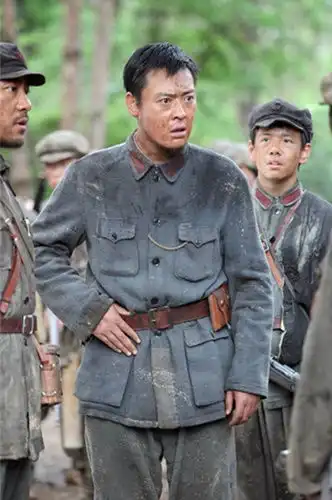 绝命后卫师杀青张桐誓死捍卫誓言
