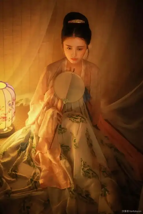 汉服仕女大明宫词终此一生,难寻太平