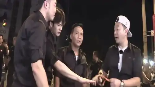 极限挑战极限f4追击队成立,宋小宝完美演绎潜伏
