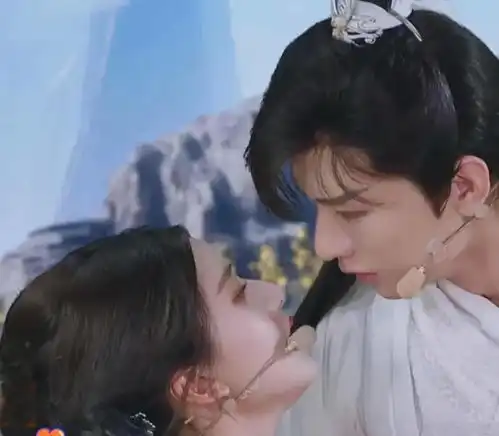 成毅主演新剧,赵露思顶替袁冰妍的位置,粉丝你还是缠着肖战吧
