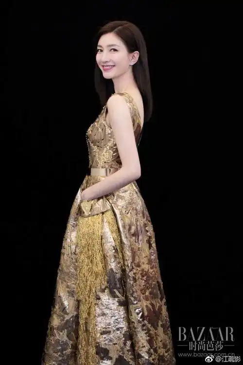 喜欢辛芷蕾高级脸,也爱江疏影女王脸恋爱先生其实看得是两种颜值观