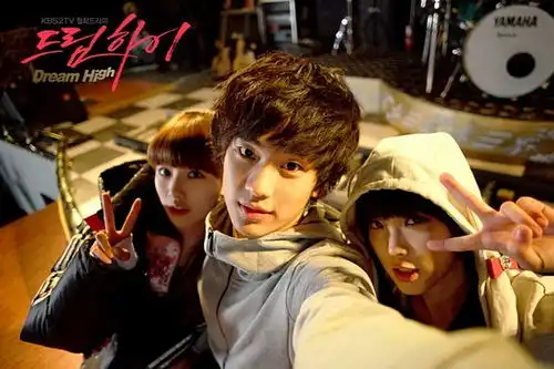 盘点那些年你追过的韩剧中的定情信物
