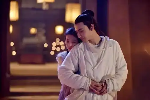 世间万物,唯情不死
