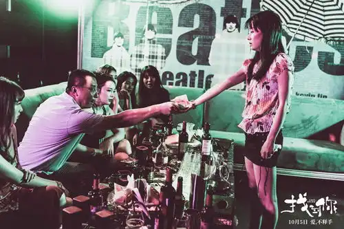 吃残羹剩菜还跪地哀求,马伊琍找到你中饰演绝望母亲哭倒网友