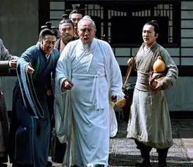 三国神医华佗下场如何狱卒偷出的几页医书成了如今最珍贵的
