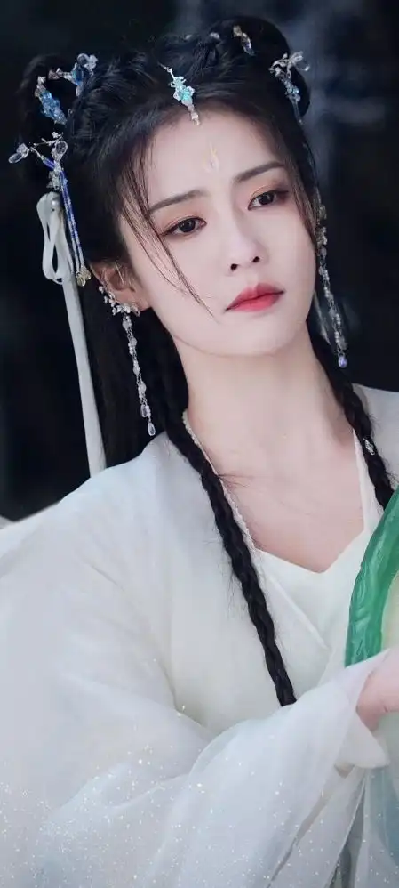 长月烬明白鹿白色古装剧照手机壁纸壁纸美女
