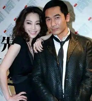 情场浪子方中信,结婚12不敢偷吃,网友也不看看他老婆是谁
