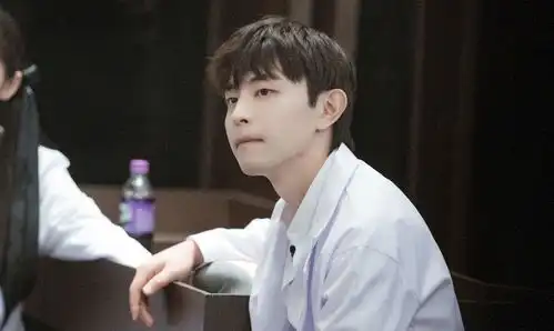 8月4日周三综艺看点邓伦白敬亭郭麒麟齐思钧孔雪儿等