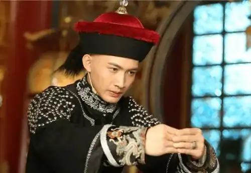 纳兰容若在薄情的世界里,深情地活着