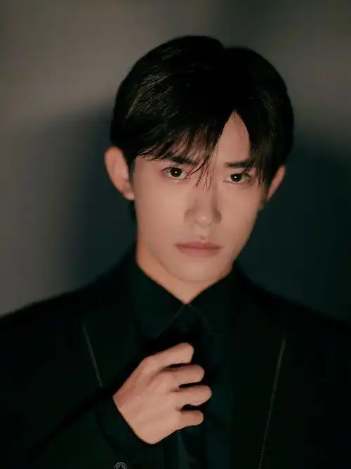 易烊千玺新电影开拍继少年的你之后第二次担任男主