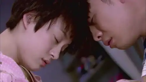 辣妈正传这两人心也太大了,居然要让才出生的孩子就这么哭着
