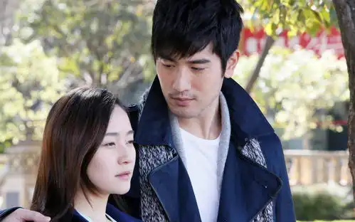 爸爸们婚纱照公开袁姗姗爸爸年轻时像极高以翔,沥秋夫妇既视感