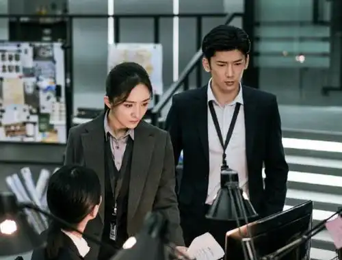 没迎来九州斛珠夫人,却迎来杨幂暴风眼光阵容就想追