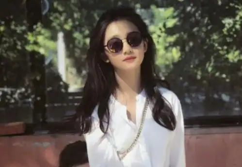 赵灵儿由黄磊女儿扮演仙剑奇侠传1翻拍,剧组辟谣
