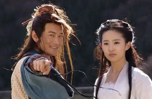 金庸笔下有位龙套王者,身兼九阴真经与乾坤大挪移,比张无忌还强