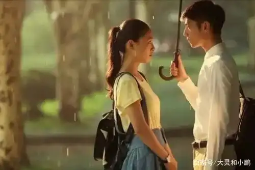 追光者杀青,罗云熙意外受伤,与吴倩拥抱被路透,又被迫嗑糖
