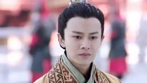 景甜与李俶共患难,却突然晕倒,我醋王实力霸道护妻