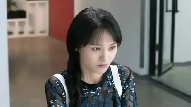 微微一笑很倾城美人师兄看微微这行头像是私奔呀,微微尴尬了