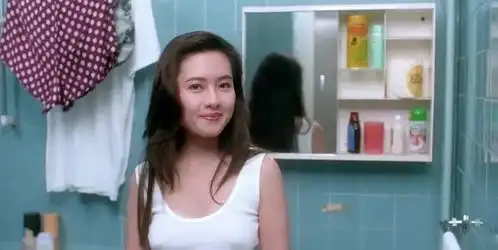 1993年复活节,蜜桃成熟时和爱的精灵同日上映,李丽珍打李丽珍
