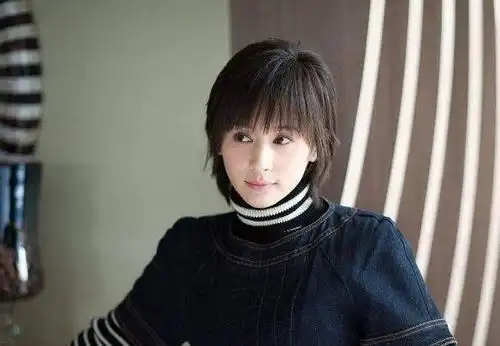 黄海冰新剧来袭,合作盛一伦向佐演古装剧,看到女主这剧火了

