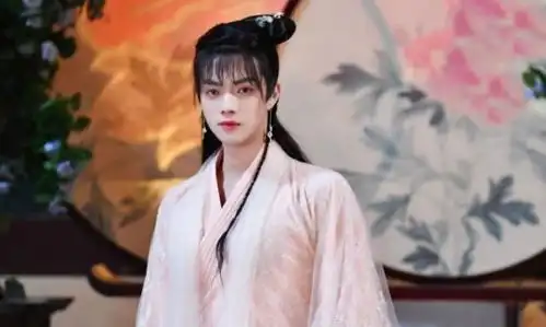 男演员女装造型曝光,黄子韬惊艳,许凯娇羞,看到千玺我恋爱了