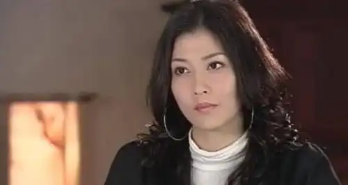 回家的诱惑林品如一家不该责怪艾莉,看看一家人怎么对艾莉
