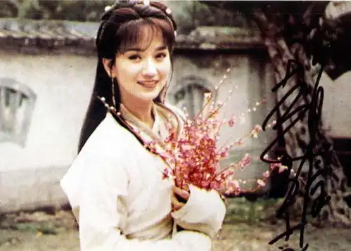 41岁的赵雅芝剧照令人难以置信,保持年轻的秘诀另有配方
