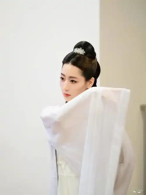 还记得神话里的玉漱吗白冰王牌对王牌中经典重现
