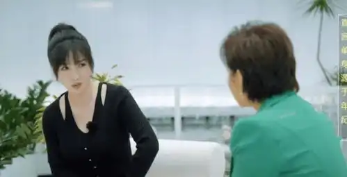 2小时点击率破124万柳岩6年前跪地诱人照曝光,引发热议