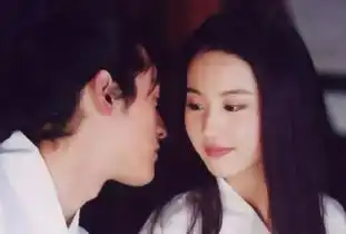 一生一部经典就够了,胡歌偏偏有4部,琅琊榜算一部,图四已封神