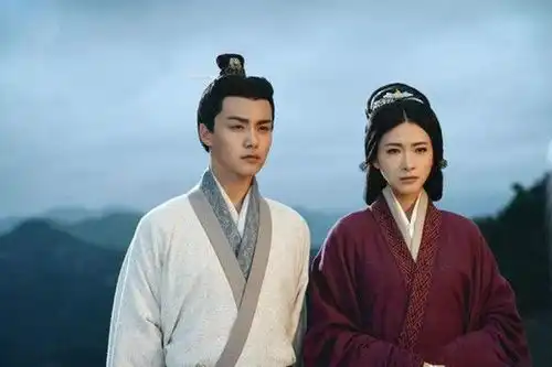 林黛玉倾国倾城的貌,到底有多美骨血倒流里藏着丰姿不可方物