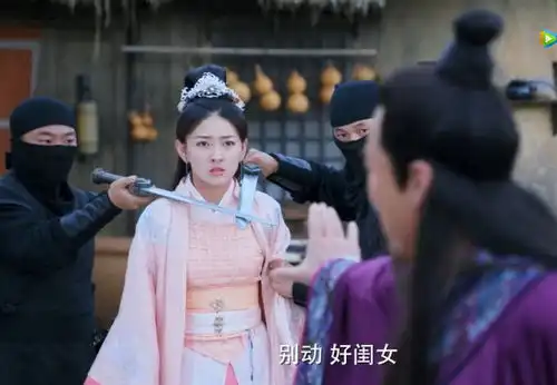 双世宠妃二以前的墨连城出现了,而拥有记忆的曲小檀去哪了呢