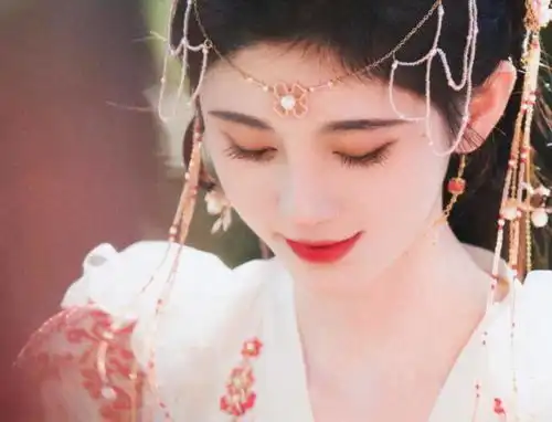 都嫌弃鞠婧祎没上过学当她晒出书写字体后,学霸都要被打脸
