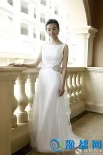 36岁董洁披透视婚纱抢眼上演浪漫婚礼
