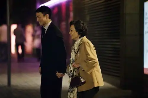 刘德华跌落神坛俗,是男人最撩人的性感
