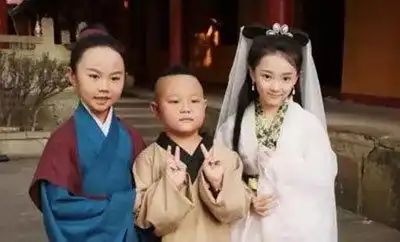 雅芝变身小戏骨,q萌白娘子来袭,小鲜肉小花旦你们怕了吗