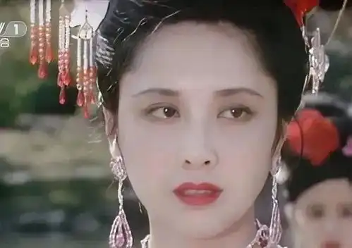 来10位妈妈辈女演员,让你见识下什么叫真正的古典美人
