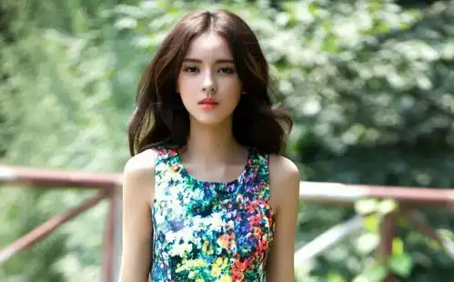 李兰迪又一青春剧未播先火,当看到男主的颜值,播出后不追都不行