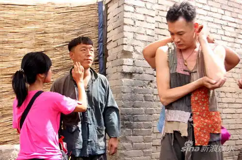 民兵葛二蛋杀青黄渤自称演小人物浑然天成
