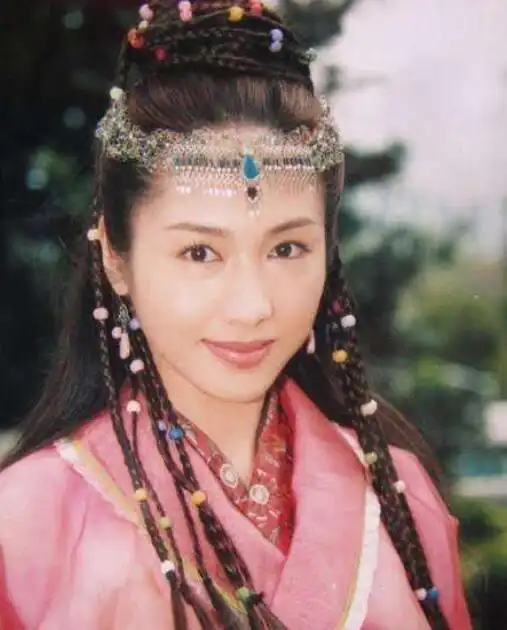 新倚天赵敏蒙古造型太普通,远不如黎姿贾静雯版精致好看