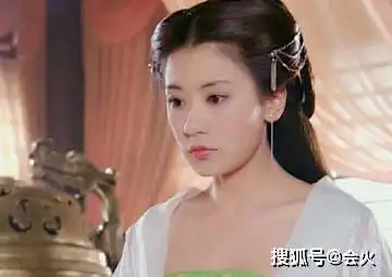 46岁贾静雯新剧扮贵妃,脸部松垮到遮不住了尴尬到观众直呼弃剧
